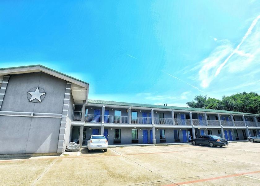 Texas Shenandoah Exterior Detail