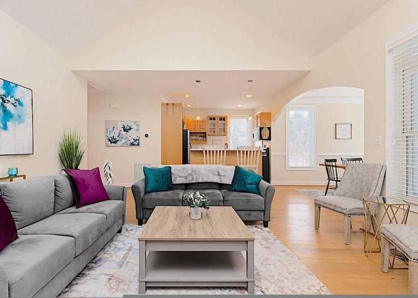 Virginia Nellysford Room