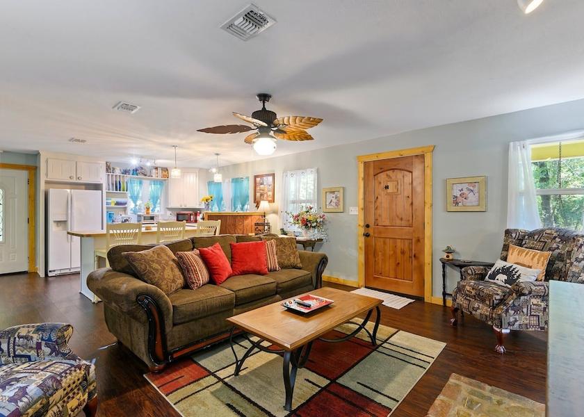 Oklahoma Broken Bow Living Area