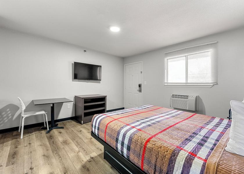 Georgia Forest Park Room
