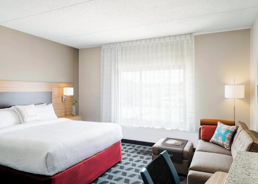  Crown Point Room