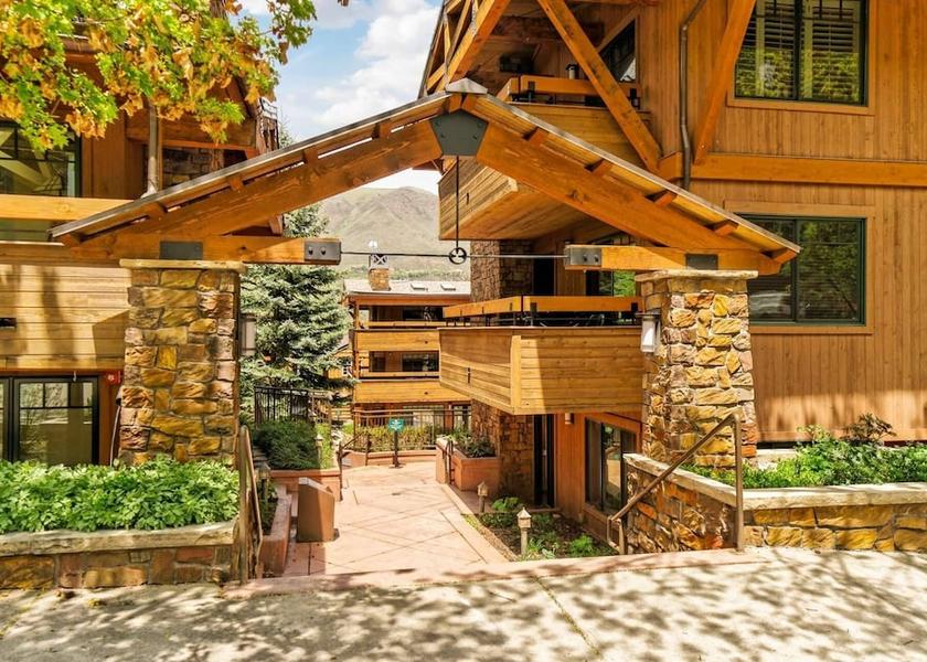 Colorado Aspen Facade