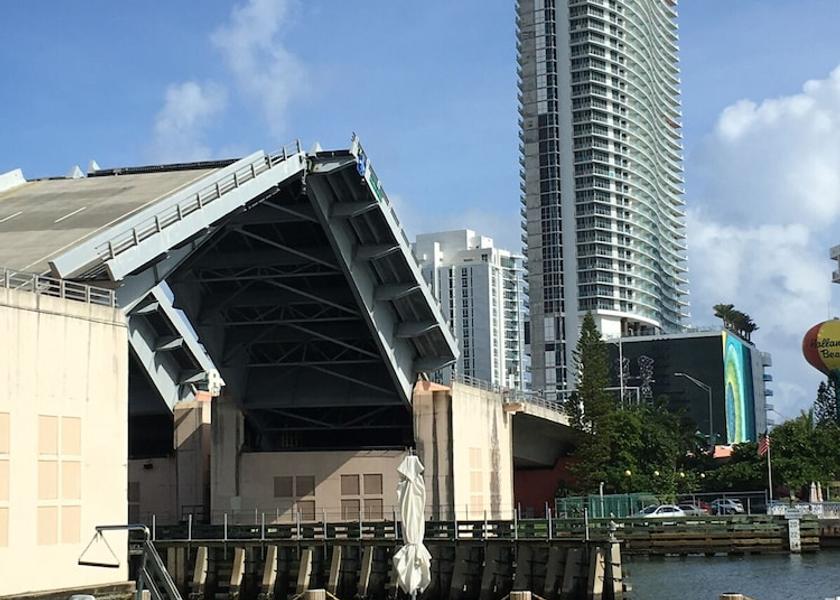 Florida Hallandale Beach Room