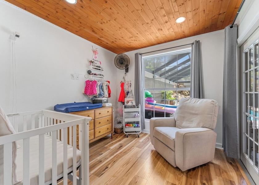 Michigan Charlotte Exterior Detail