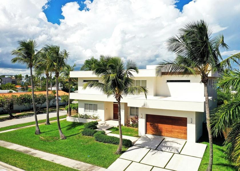 Florida Hollywood Exterior Detail