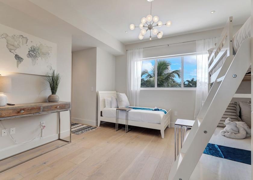 Florida Hollywood Room