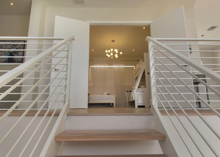 Florida Hollywood Room