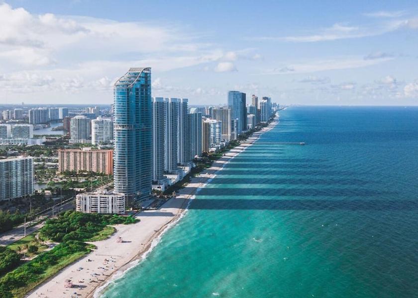 Florida north miami beach Room