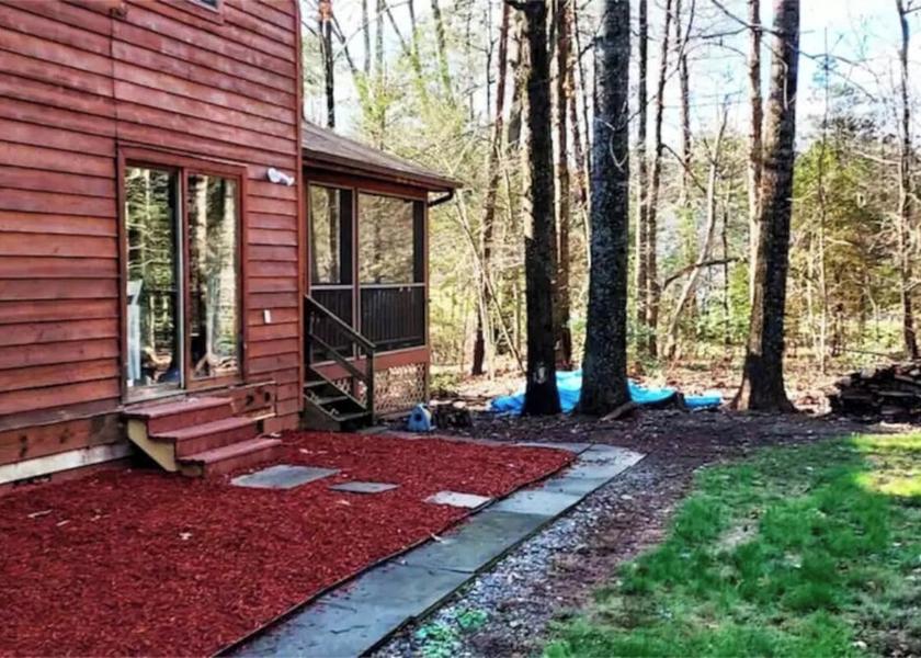 Washington mineral Exterior Detail