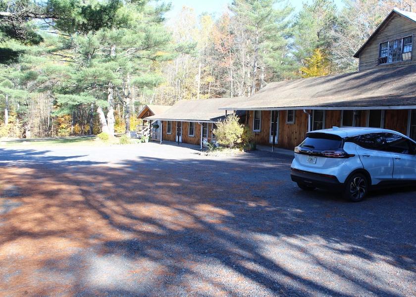 New York Long Lake Exterior Detail