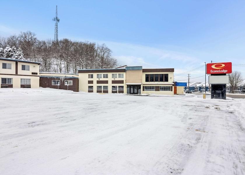 Michigan Manistee Exterior Detail