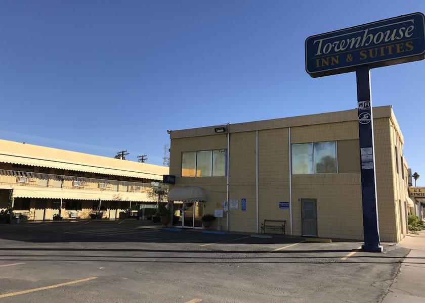 California Brawley Facade