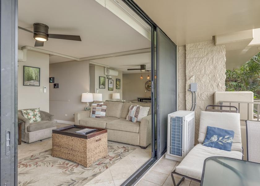 Hawaii Lahaina Interior Entrance