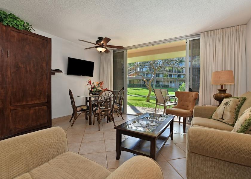 Hawaii Lahaina Living Area