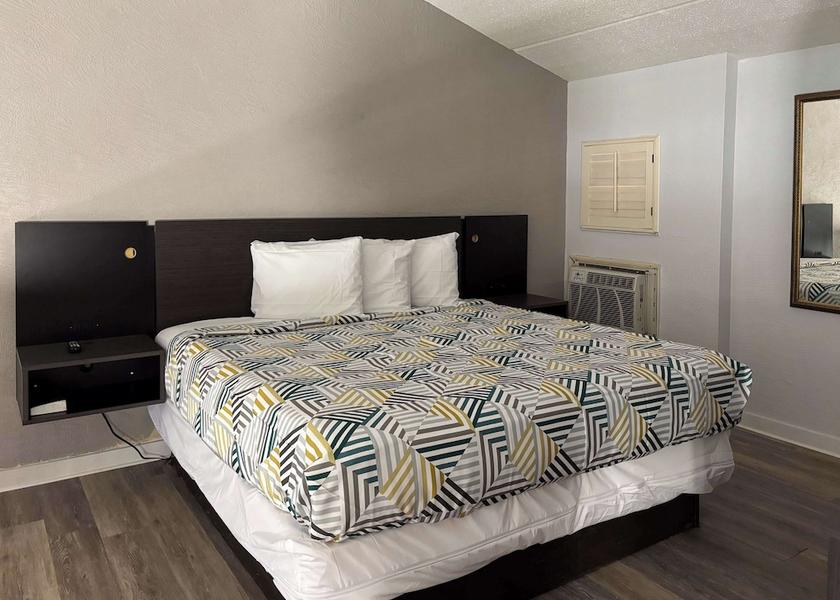 Florida Tallahassee Room