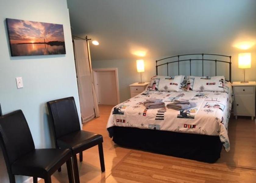 Ohio Put-in-Bay Deluxe King Room