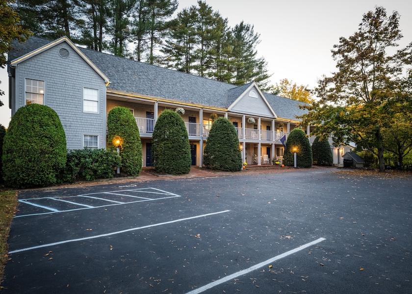 New Hampshire Peterborough Front of property