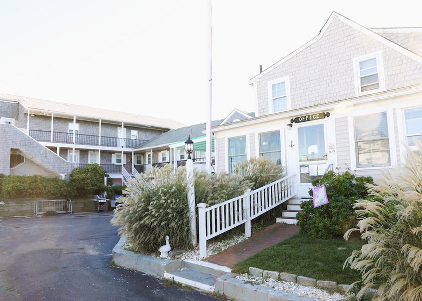 Massachusetts Dennis Port Facade