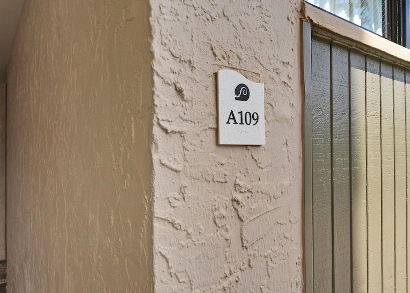 Hawaii Lahaina Exterior Detail