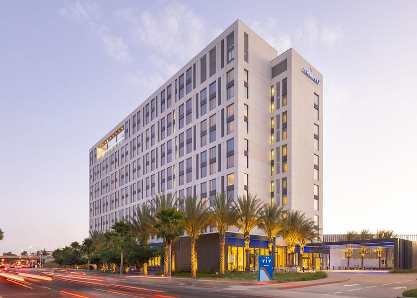 California Anaheim Exterior