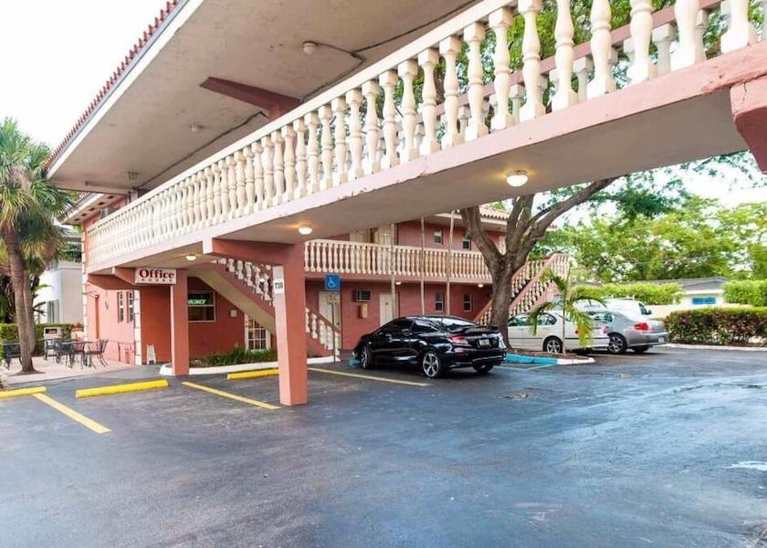 Florida Coral Gables Property grounds