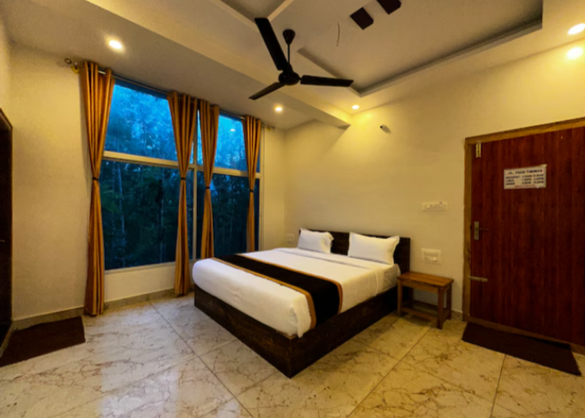 Karnataka Chikmagalur Deluxe Double Beds Room