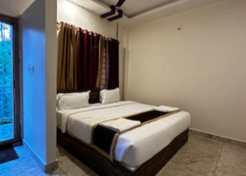 Karnataka Chikmagalur Deluxe Double Beds Room