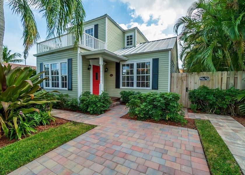 Florida West Palm Beach Exterior Detail