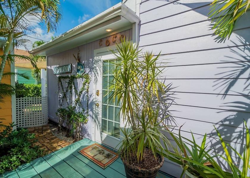 Florida West Palm Beach Exterior Detail