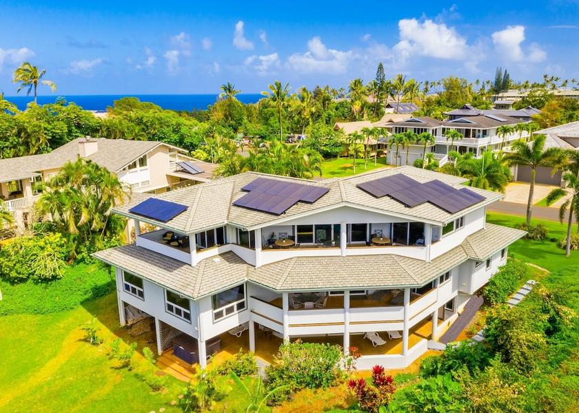 Hawaii Princeville Exterior Detail