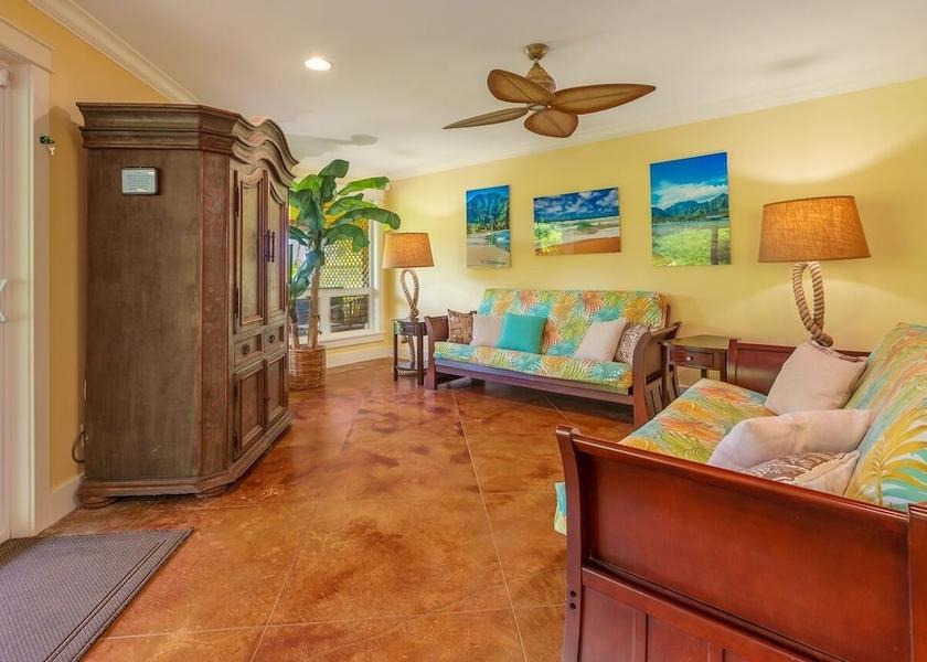 Hawaii Princeville Living Area
