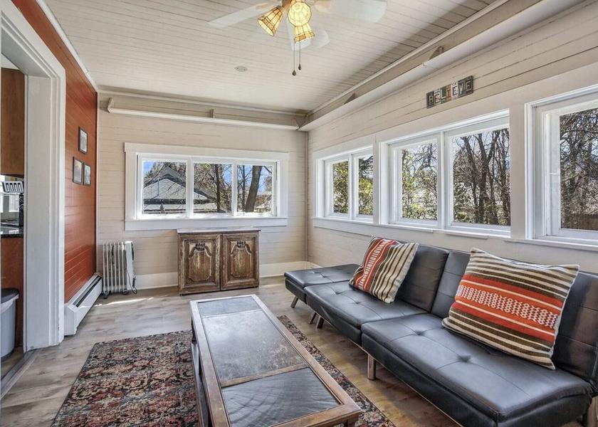 Colorado Colorado Springs Living Area