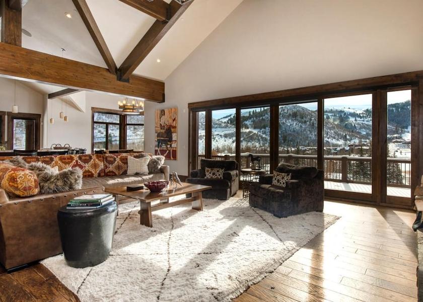 Kentucky Park City Living Area