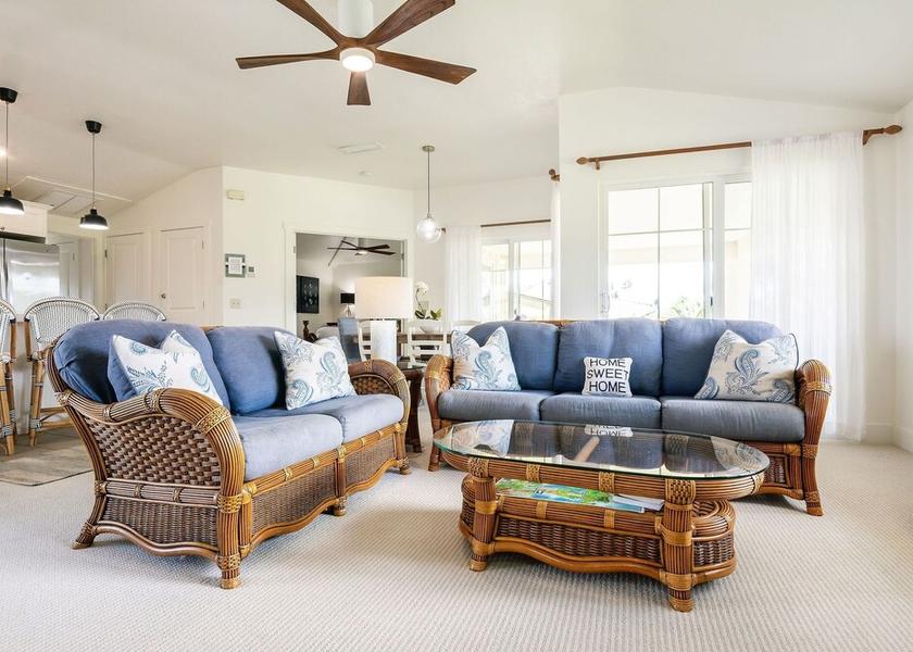 Hawaii Princeville Living Area