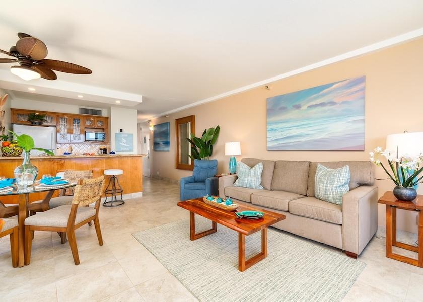 Hawaii Lahaina Living Area