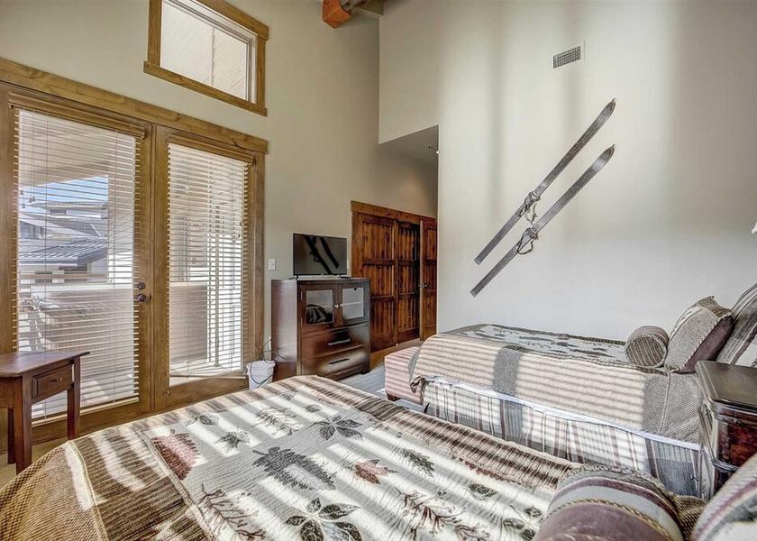 Kentucky Park City Room