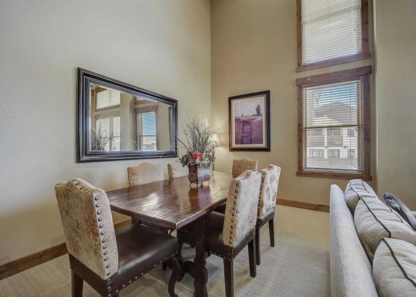 Kentucky Park City Dining Area