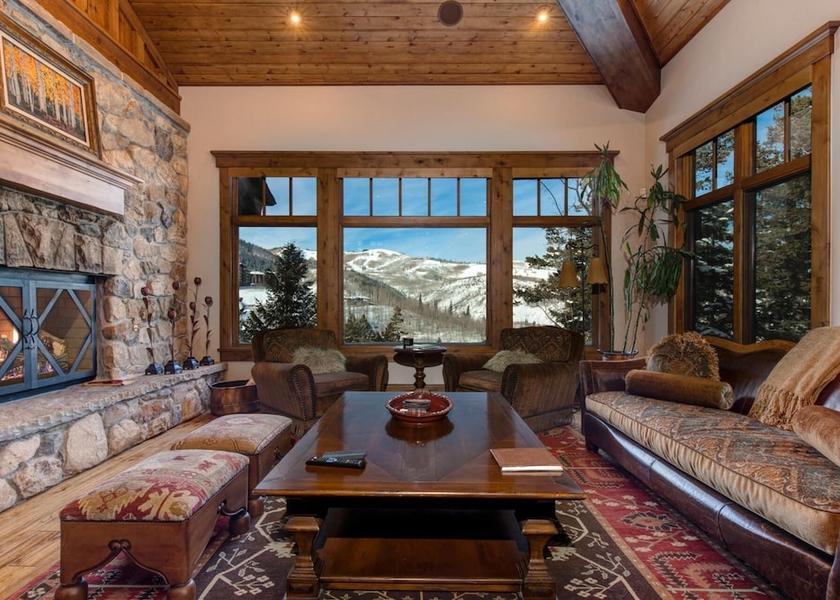 Kentucky Park City Living Area