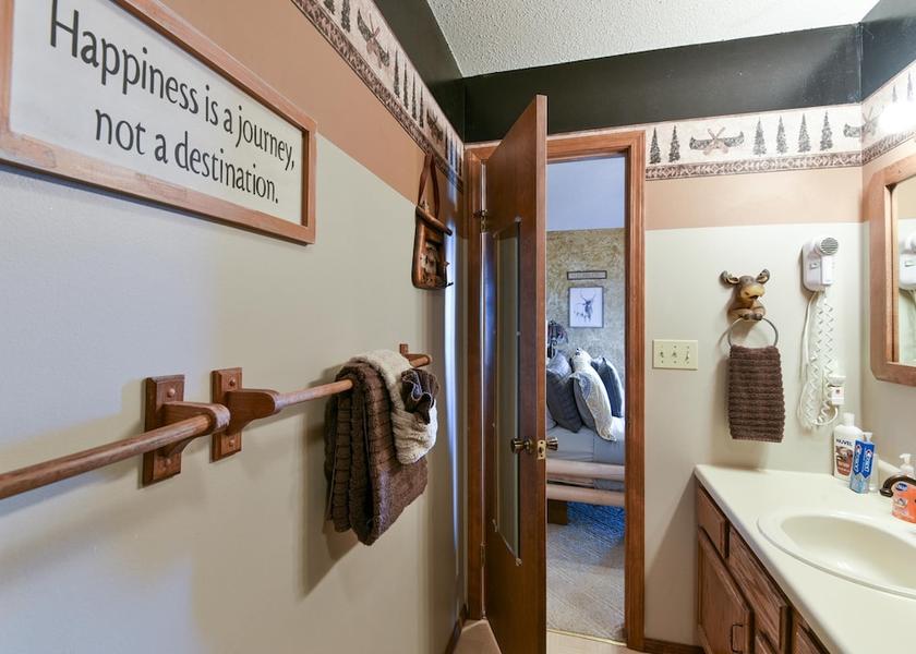 Missouri Branson West Exterior Detail