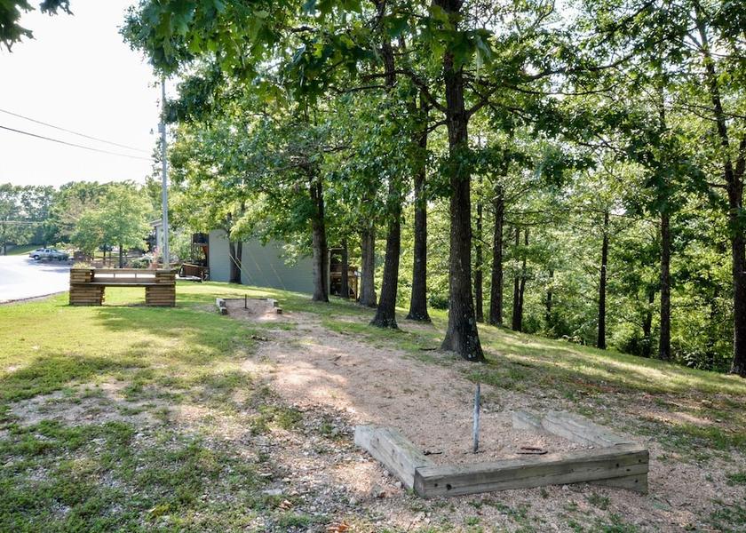 Missouri Branson West Exterior Detail