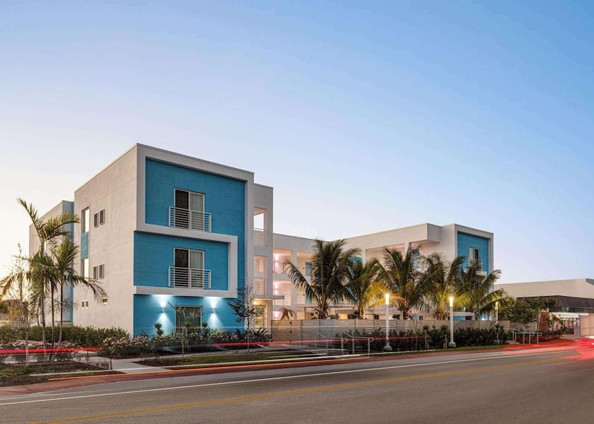 Florida Lauderdale-by-the-Sea Exterior Detail