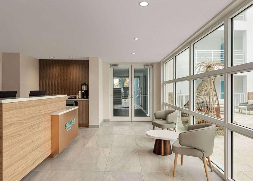 Florida Lauderdale-by-the-Sea Lobby