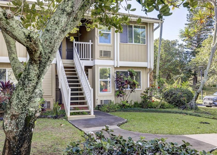 Hawaii Kahuku Exterior Detail