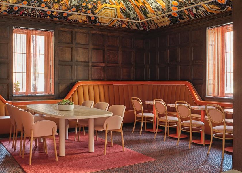 Missouri St. Louis Breakfast area