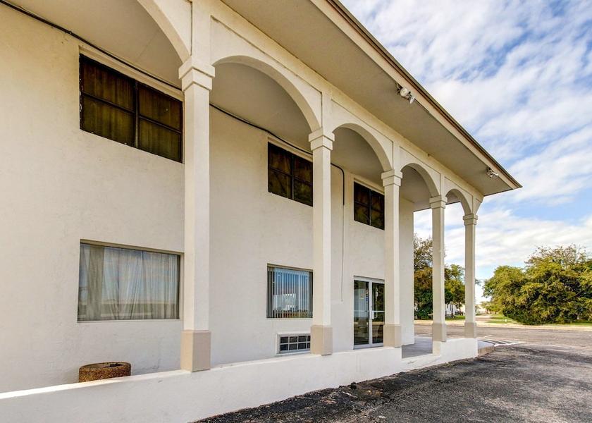 Texas Waco Exterior Detail