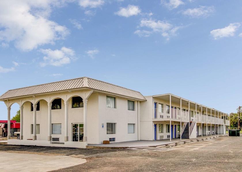 Texas Waco Exterior Detail