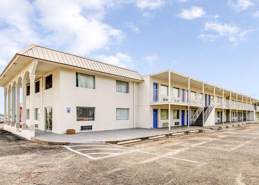 Texas Waco Exterior Detail