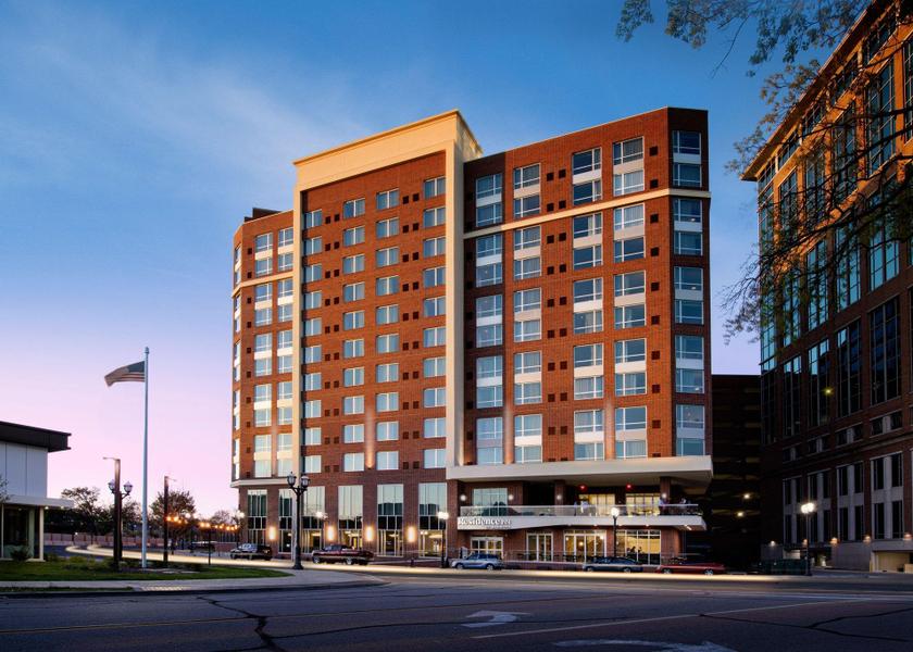 Missouri St. Louis exterior view
