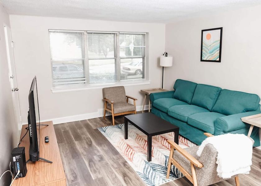  St. Louis Living Area