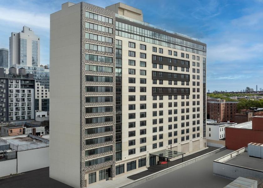 New York Long Island City Exterior